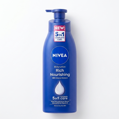 NIVEA Rich Nourishing Body Lotion – 5-in-1 Complete Care for Dry to Very Dry Skin – 400ml